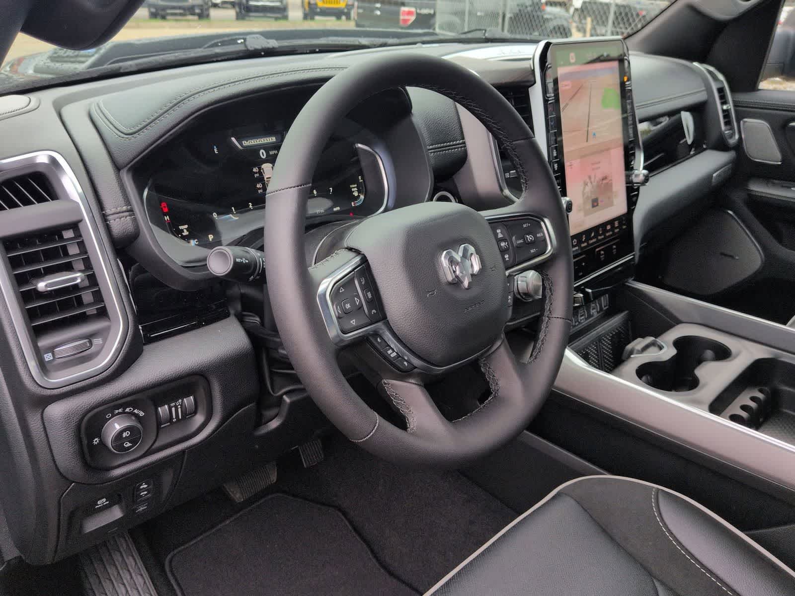 2026 RAM 1500 RAM 1500 LARAMIE CREW CAB 4X4 5'7' BOX