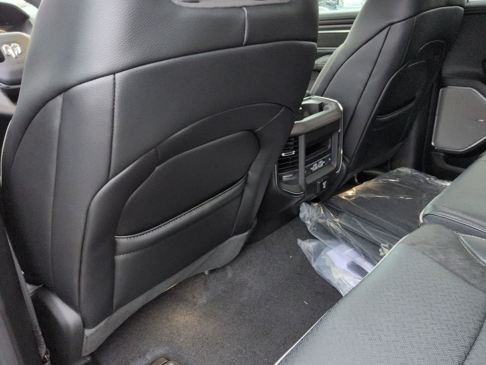 2026 RAM 1500 RAM 1500 LARAMIE CREW CAB 4X4 5'7' BOX