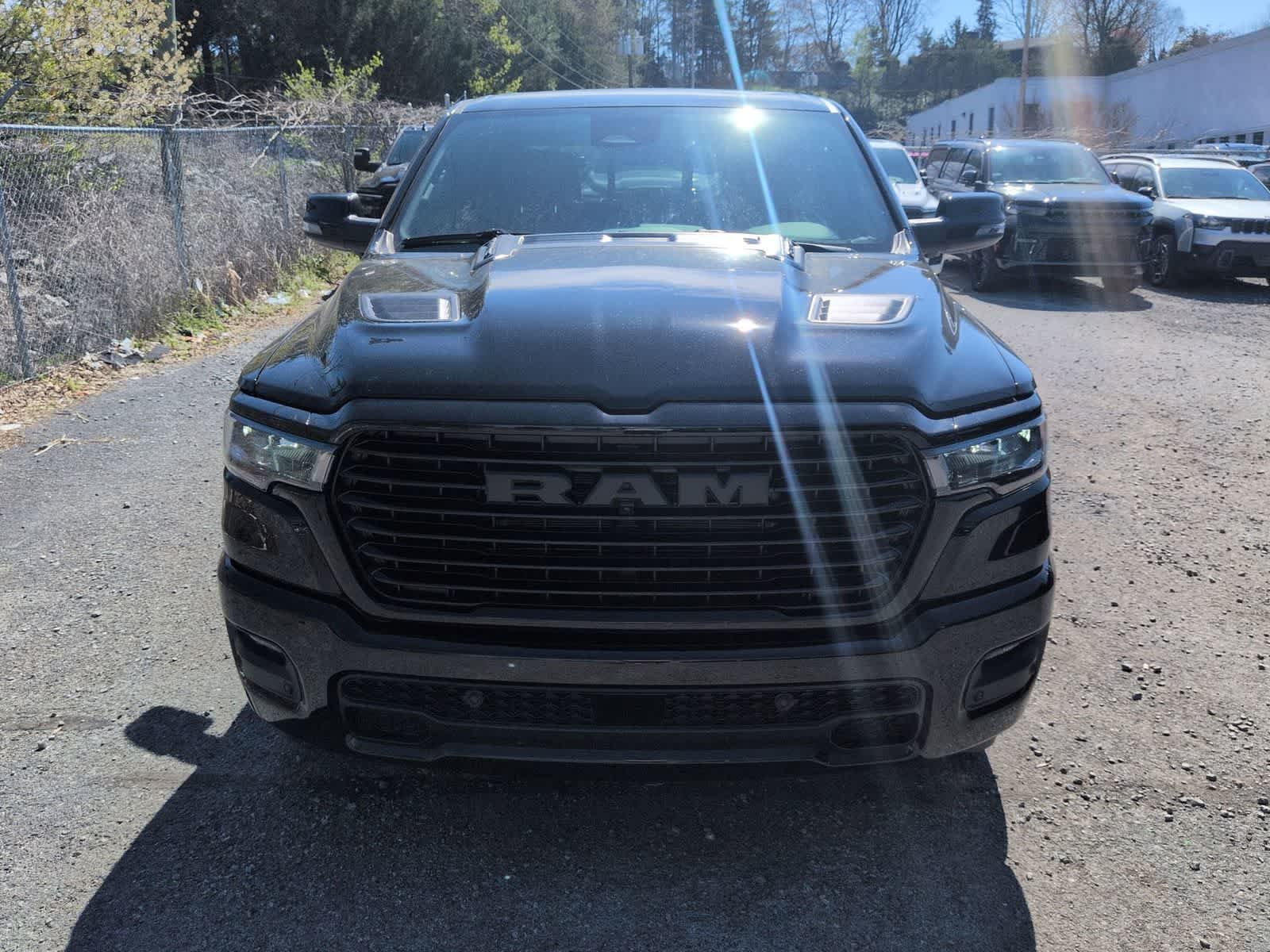 2026 RAM 1500 RAM 1500 LARAMIE CREW CAB 4X4 5'7' BOX