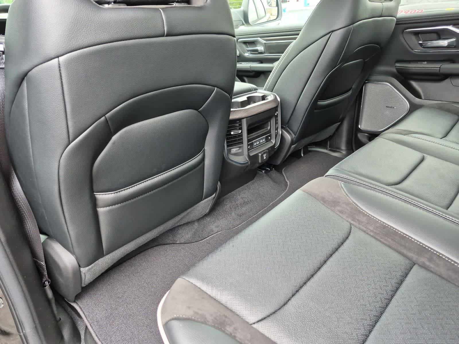 2026 RAM 1500 RAM 1500 LARAMIE CREW CAB 4X4 5'7' BOX