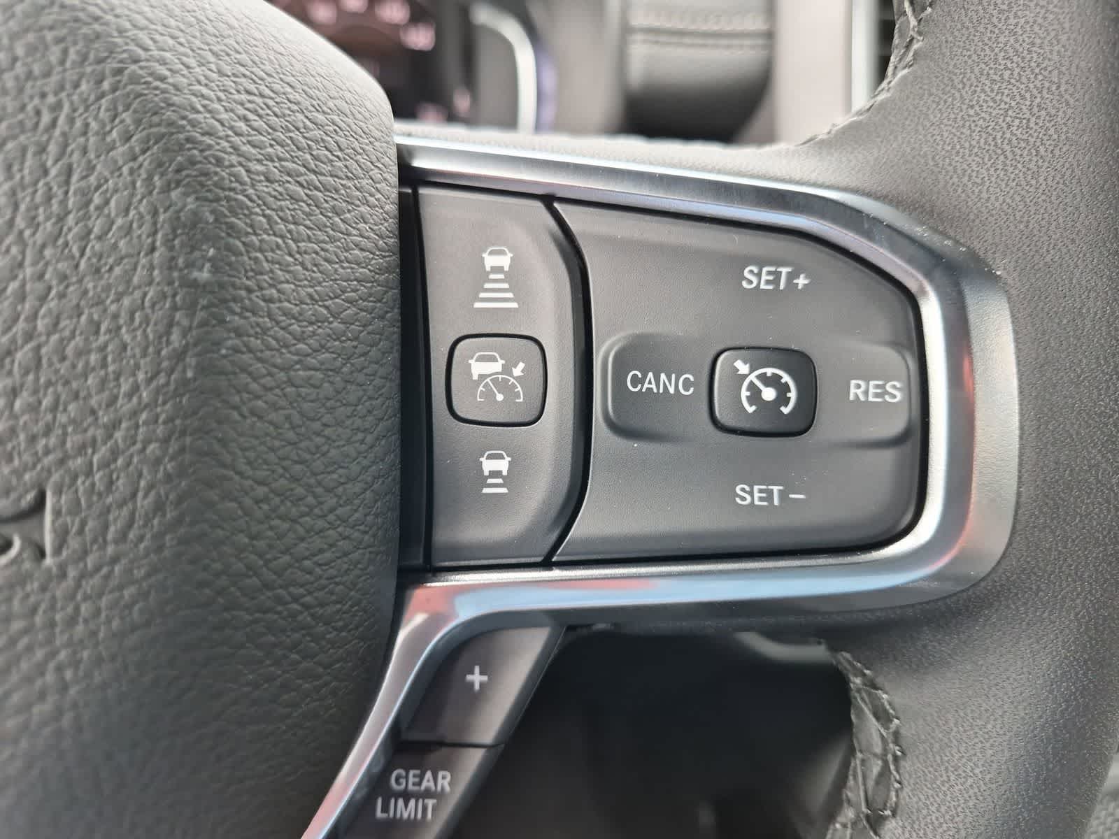 2026 RAM 1500 RAM 1500 LARAMIE CREW CAB 4X4 5'7' BOX