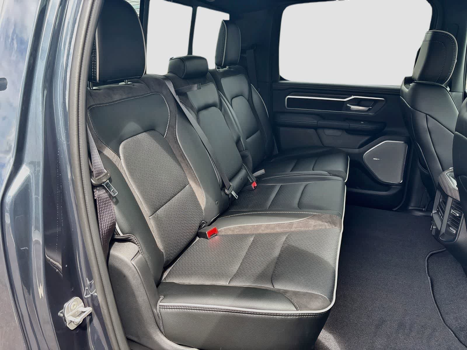 2026 RAM 1500 RAM 1500 LARAMIE CREW CAB 4X4 5'7' BOX