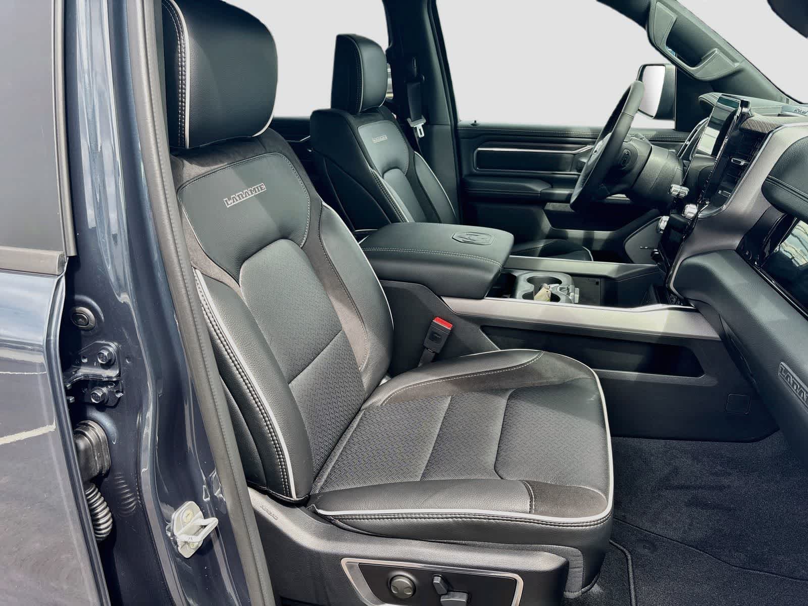 2026 RAM 1500 RAM 1500 LARAMIE CREW CAB 4X4 5'7' BOX