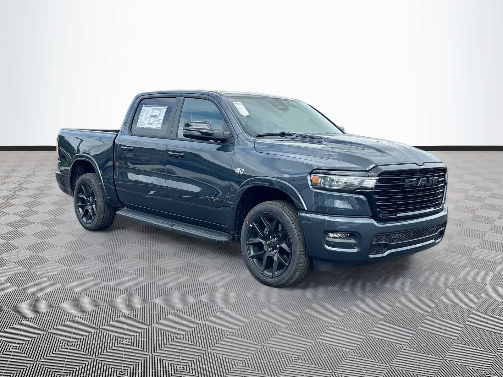2026 RAM 1500 RAM 1500 LARAMIE CREW CAB 4X4 5'7' BOX