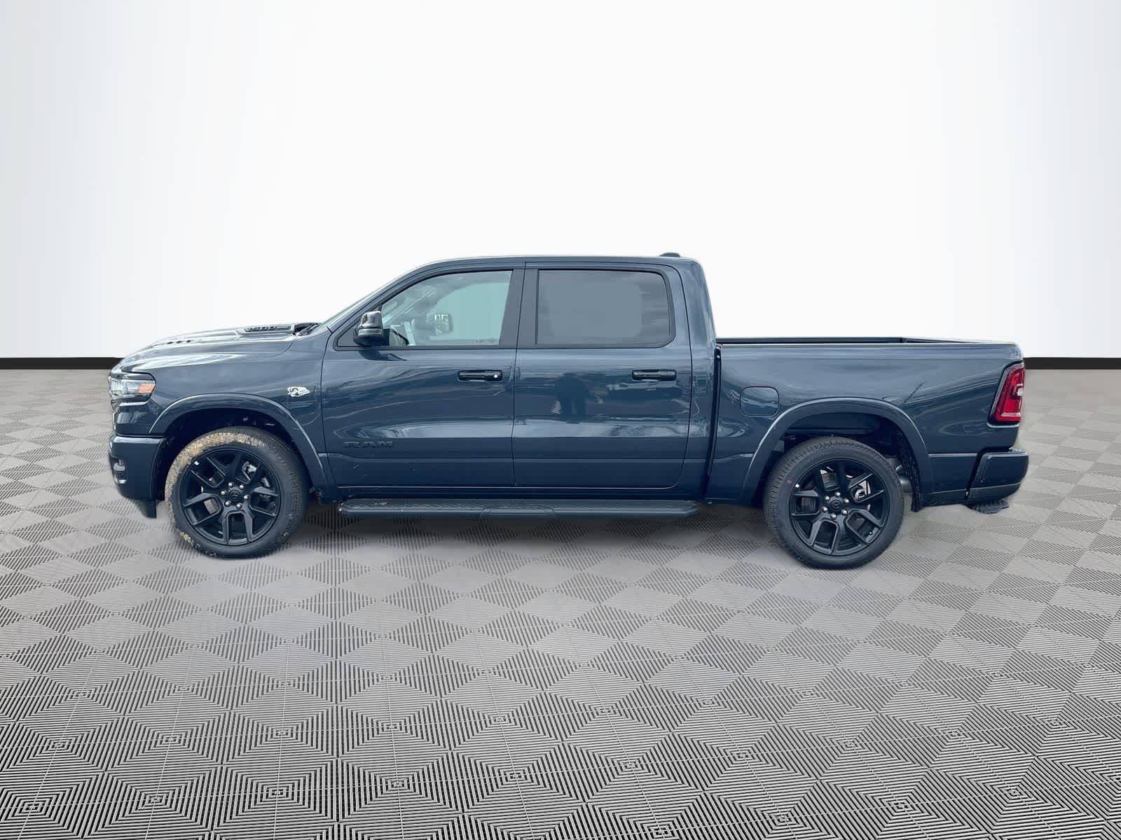 2026 RAM 1500 RAM 1500 LARAMIE CREW CAB 4X4 5'7' BOX