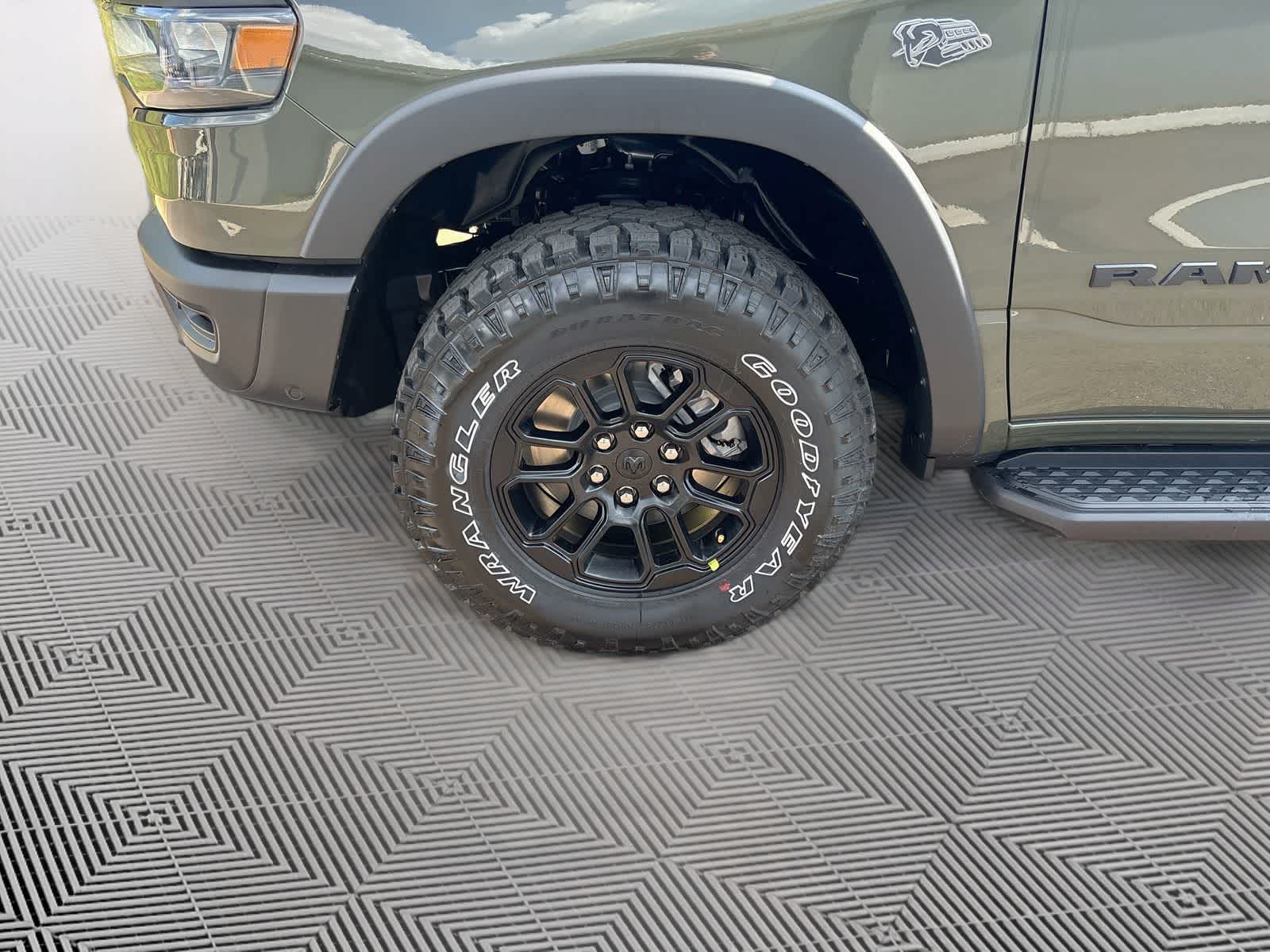 2027 RAM 1500 RAM 1500 REBEL CREW CAB 4X4 5'7' BOX