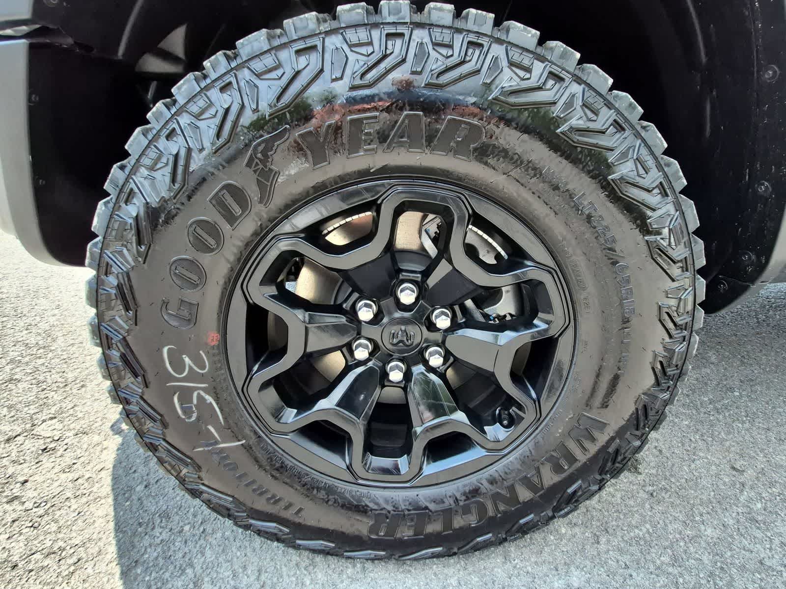 2026 RAM 1500 RAM 1500 RHO CREW CAB 4X4 5'7' BOX