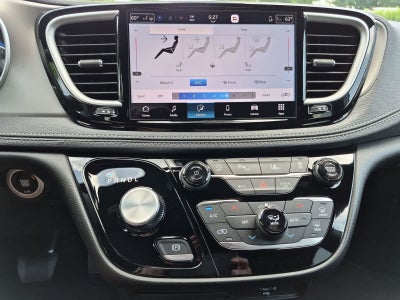 2027 Chrysler Pacifica PACIFICA SELECT