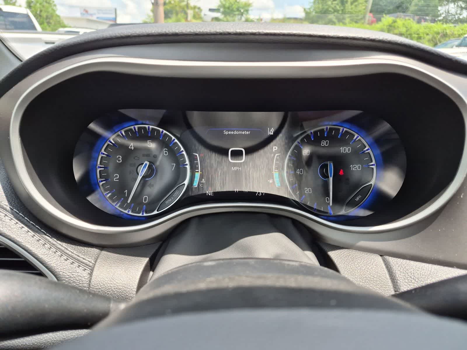 2027 Chrysler Pacifica PACIFICA SELECT