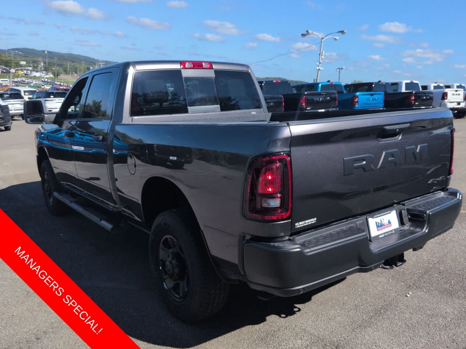 2026 RAM 2500 RAM 2500 TRADESMAN CREW CAB 4X4 6'4' BOX