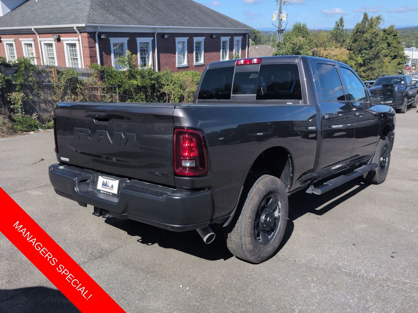 2026 RAM 2500 RAM 2500 TRADESMAN CREW CAB 4X4 6'4' BOX