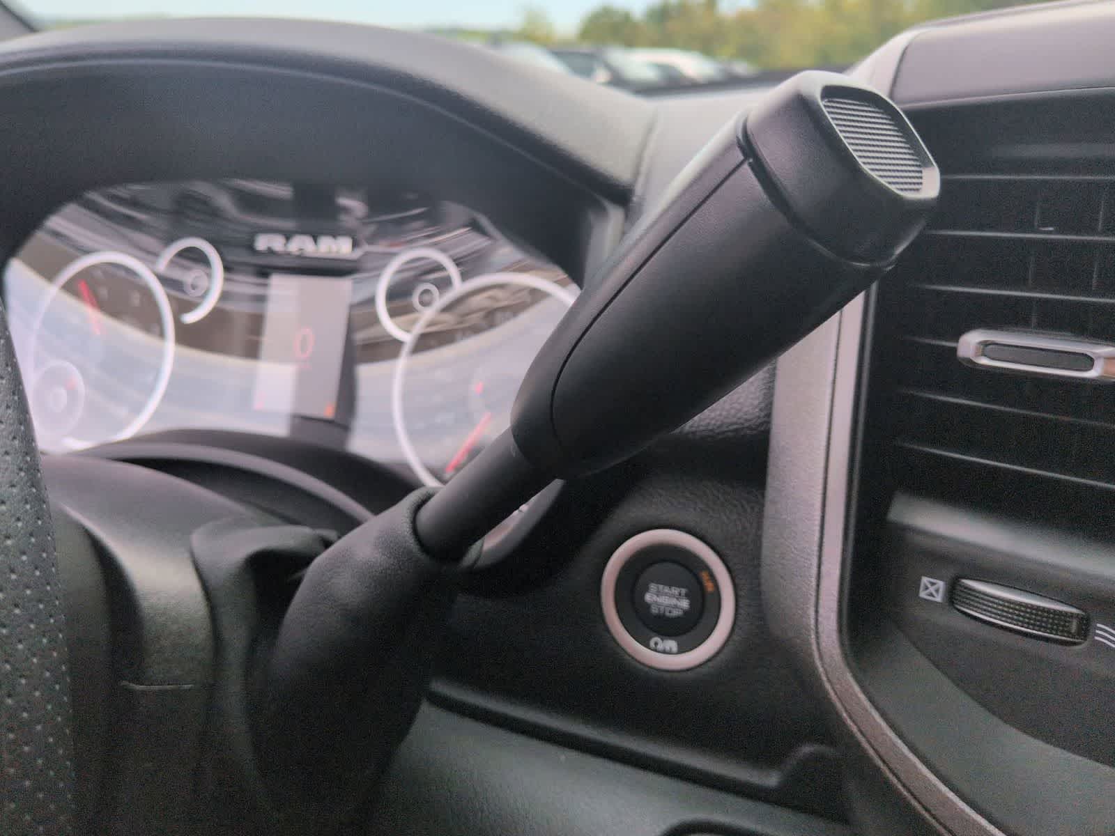 2026 RAM 2500 RAM 2500 TRADESMAN CREW CAB 4X4 6'4' BOX