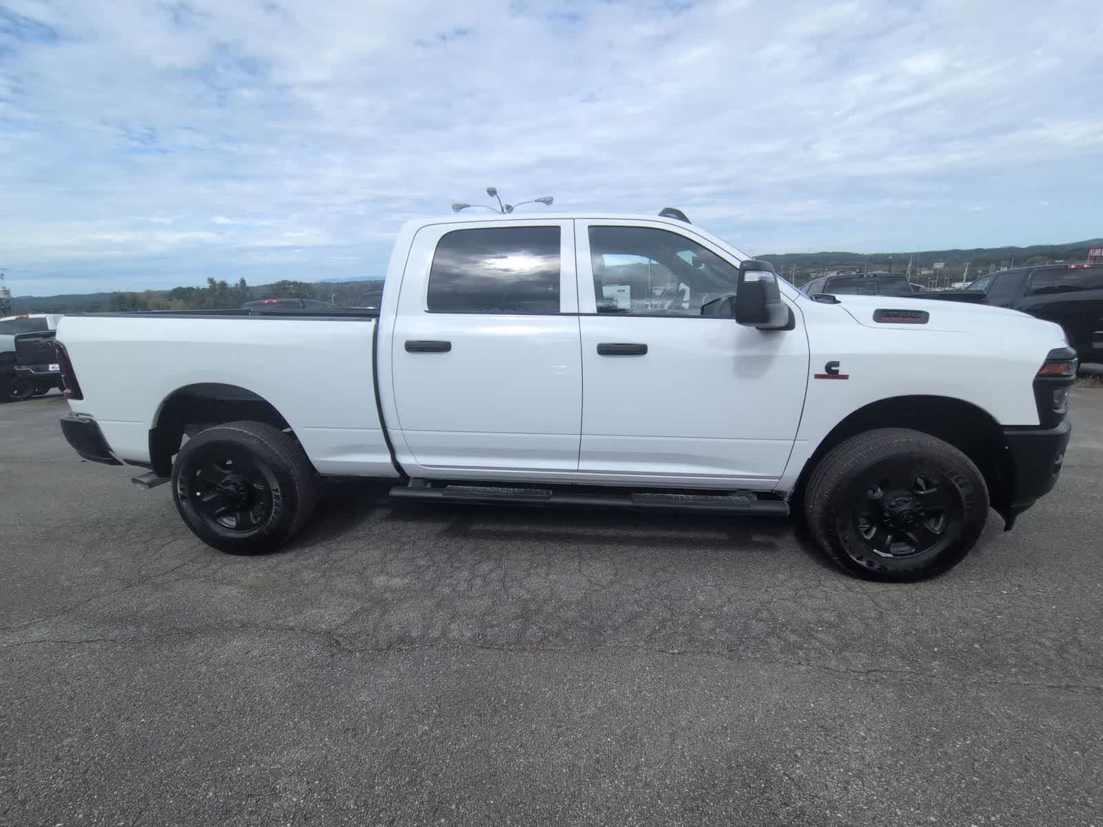 2026 RAM 2500 RAM 2500 TRADESMAN CREW CAB 4X4 6'4' BOX