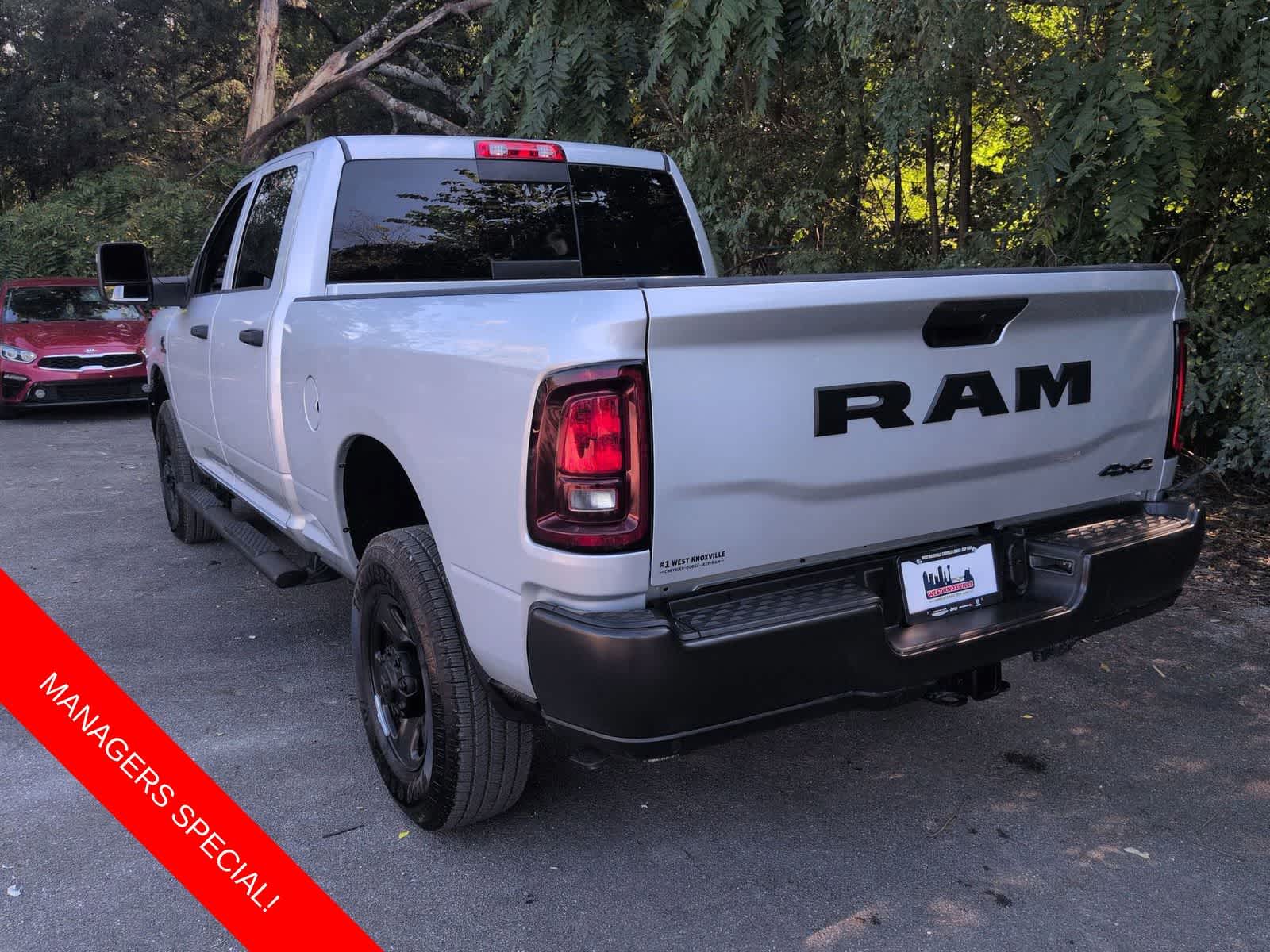 2026 RAM 2500 RAM 2500 TRADESMAN CREW CAB 4X4 6'4' BOX