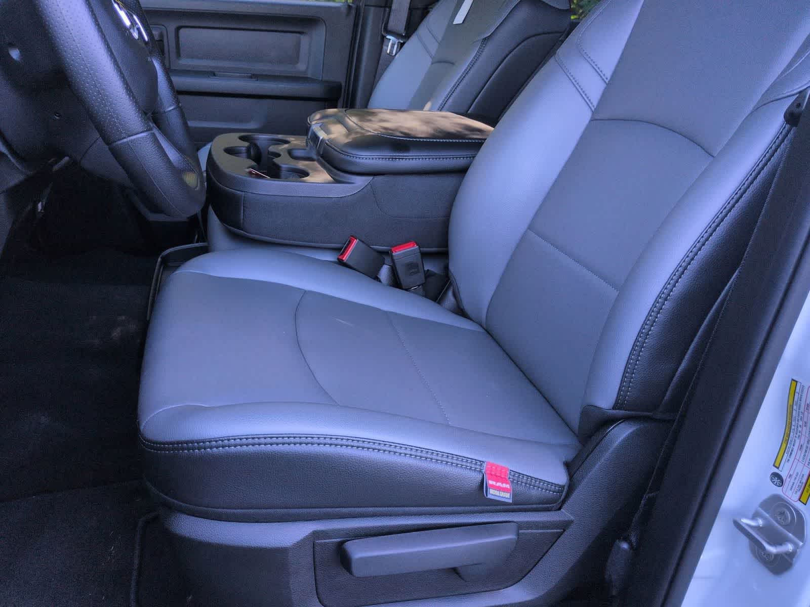 2026 RAM 2500 RAM 2500 TRADESMAN CREW CAB 4X4 6'4' BOX