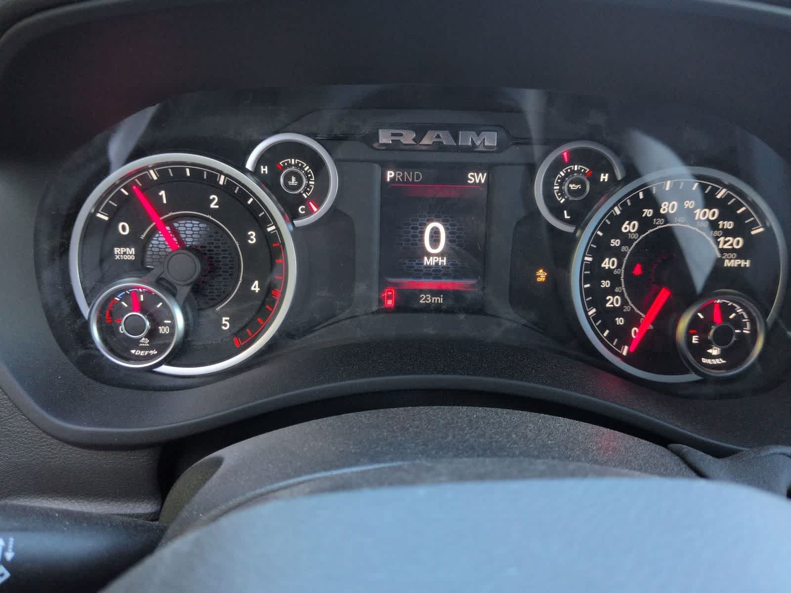 2026 RAM 2500 RAM 2500 TRADESMAN CREW CAB 4X4 6'4' BOX