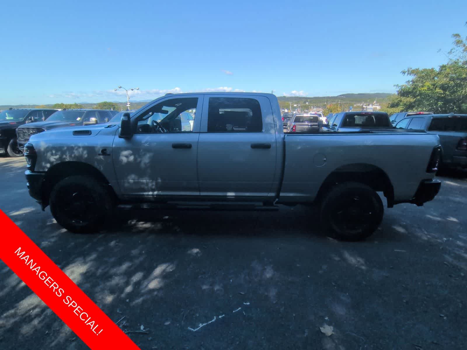2026 RAM 2500 RAM 2500 TRADESMAN CREW CAB 4X4 6'4' BOX