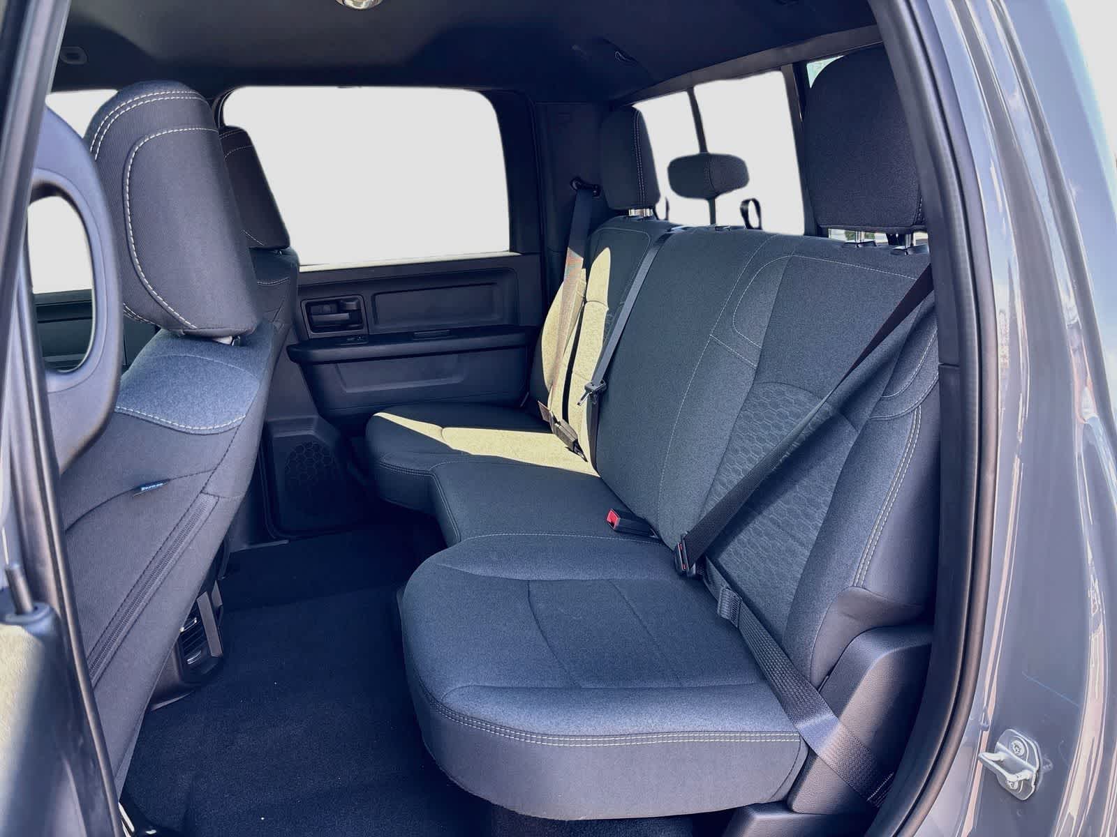2026 RAM 2500 RAM 2500 WARLOCK CREW CAB 4X4 6'4' BOX