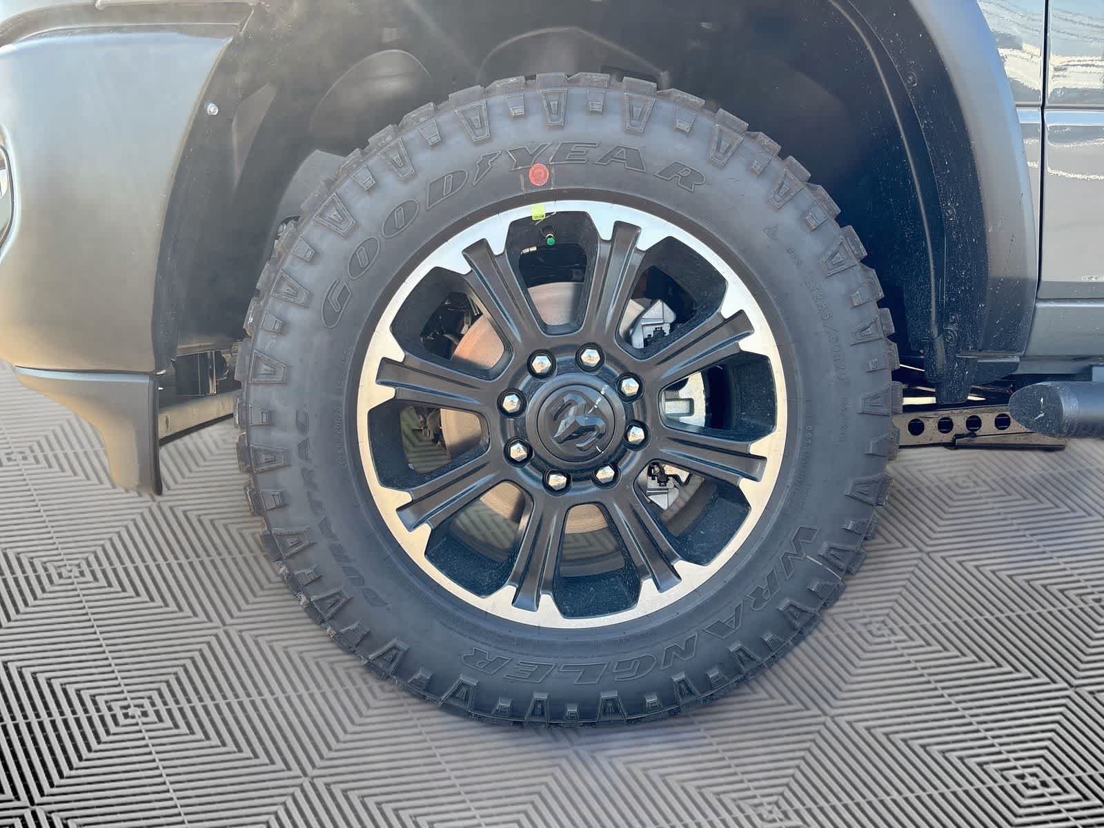 2026 RAM 2500 RAM 2500 WARLOCK CREW CAB 4X4 6'4' BOX