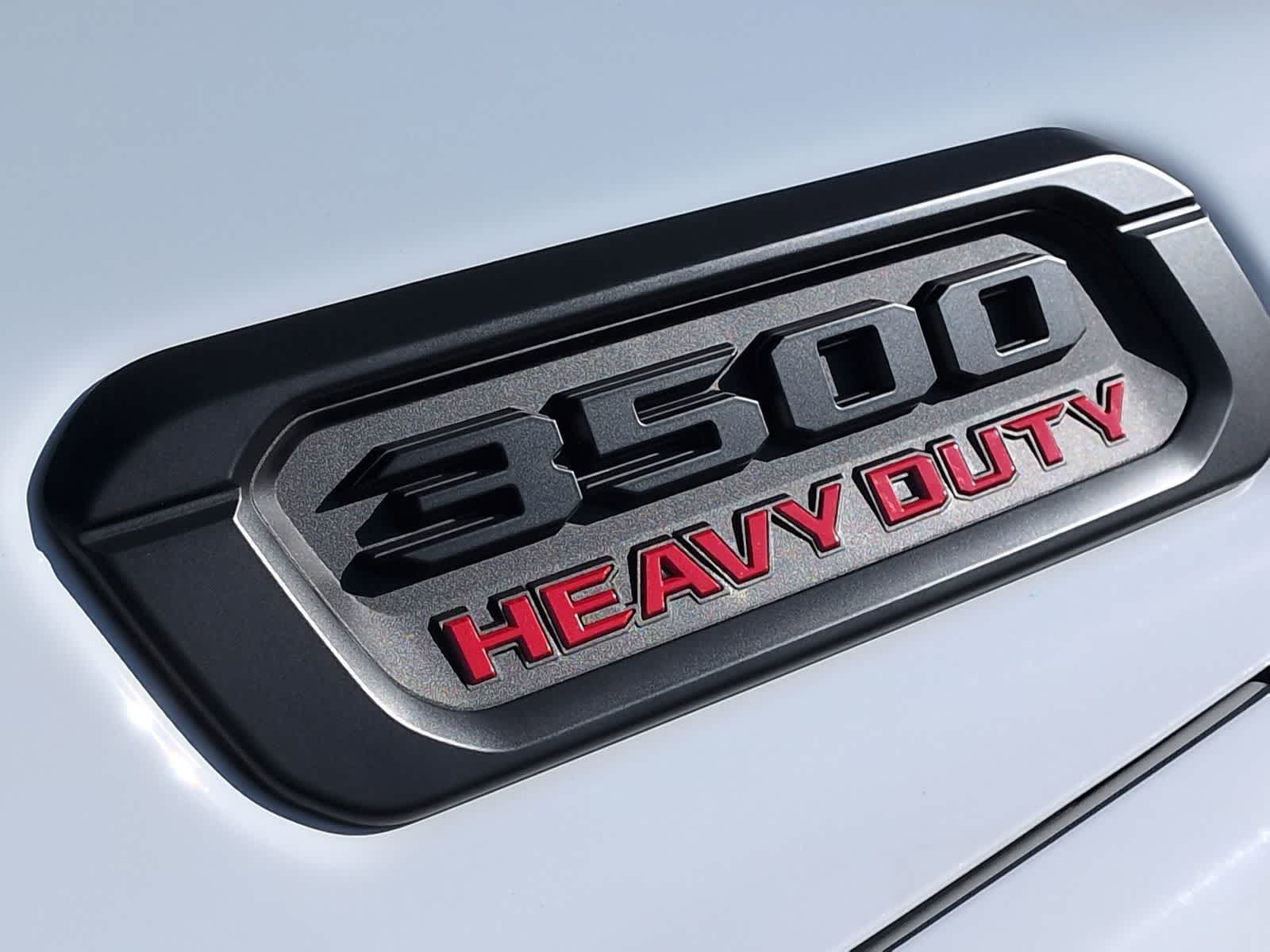 2026 RAM 3500 RAM 3500 TRADESMAN CREW CAB 4X4 8' BOX