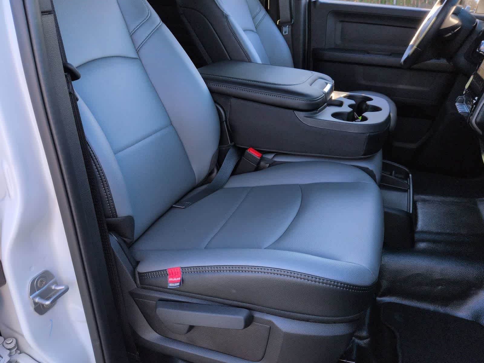 2026 RAM 3500 RAM 3500 TRADESMAN CREW CAB 4X4 8' BOX