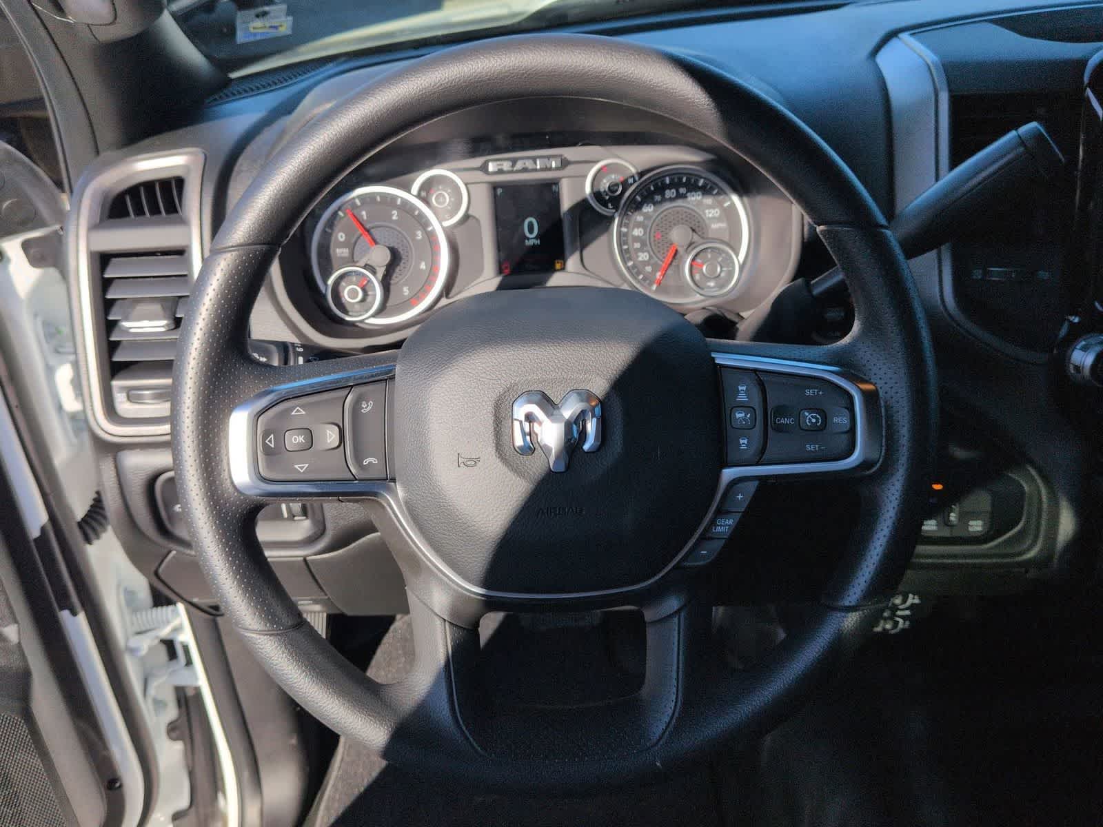 2026 RAM 3500 RAM 3500 TRADESMAN CREW CAB 4X4 8' BOX