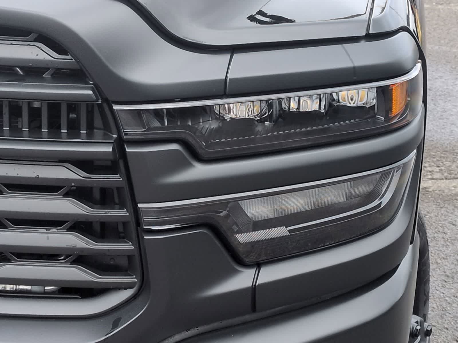 2026 RAM 3500 RAM 3500 TRADESMAN CREW CAB 4X4 8' BOX