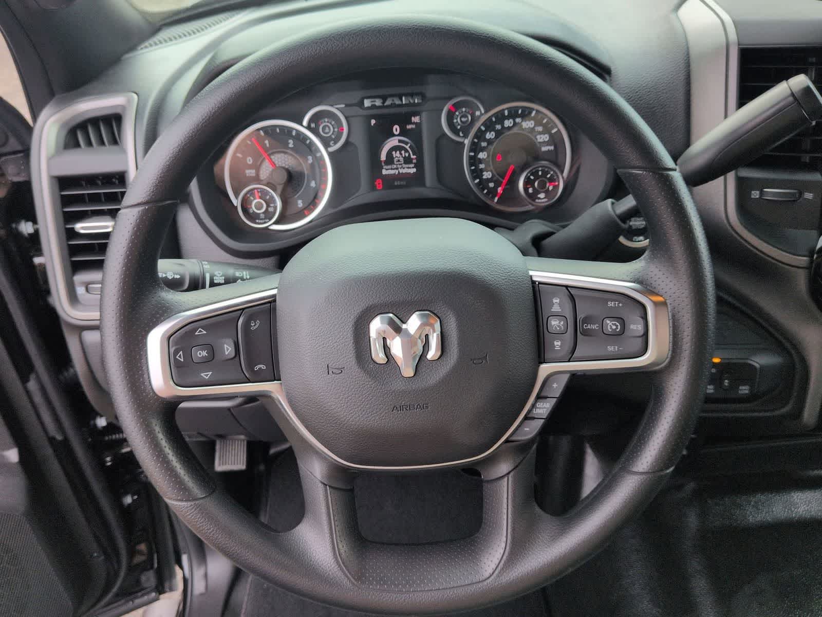 2026 RAM 3500 RAM 3500 TRADESMAN CREW CAB 4X4 8' BOX