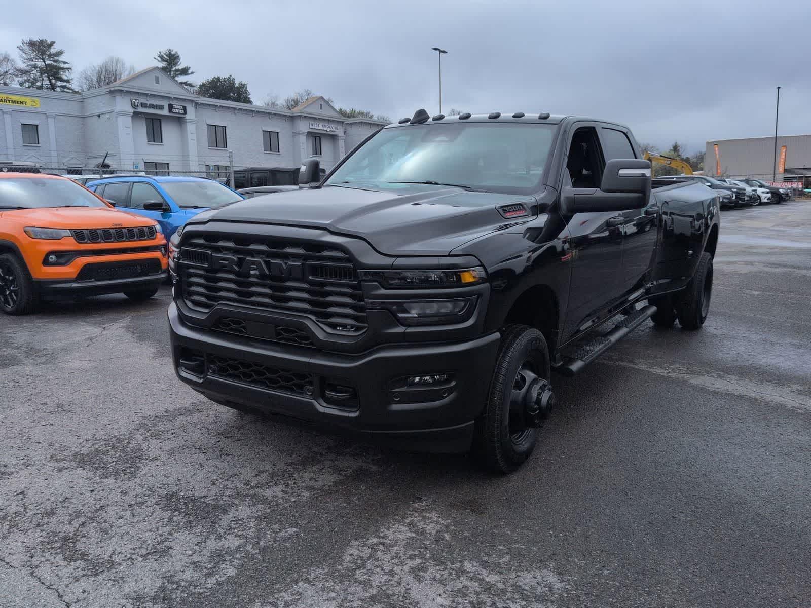 2026 RAM 3500 RAM 3500 TRADESMAN CREW CAB 4X4 8' BOX