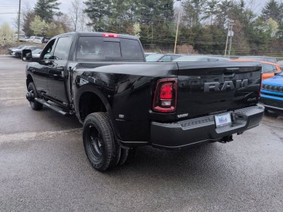 2026 RAM 3500 RAM 3500 TRADESMAN CREW CAB 4X4 8' BOX