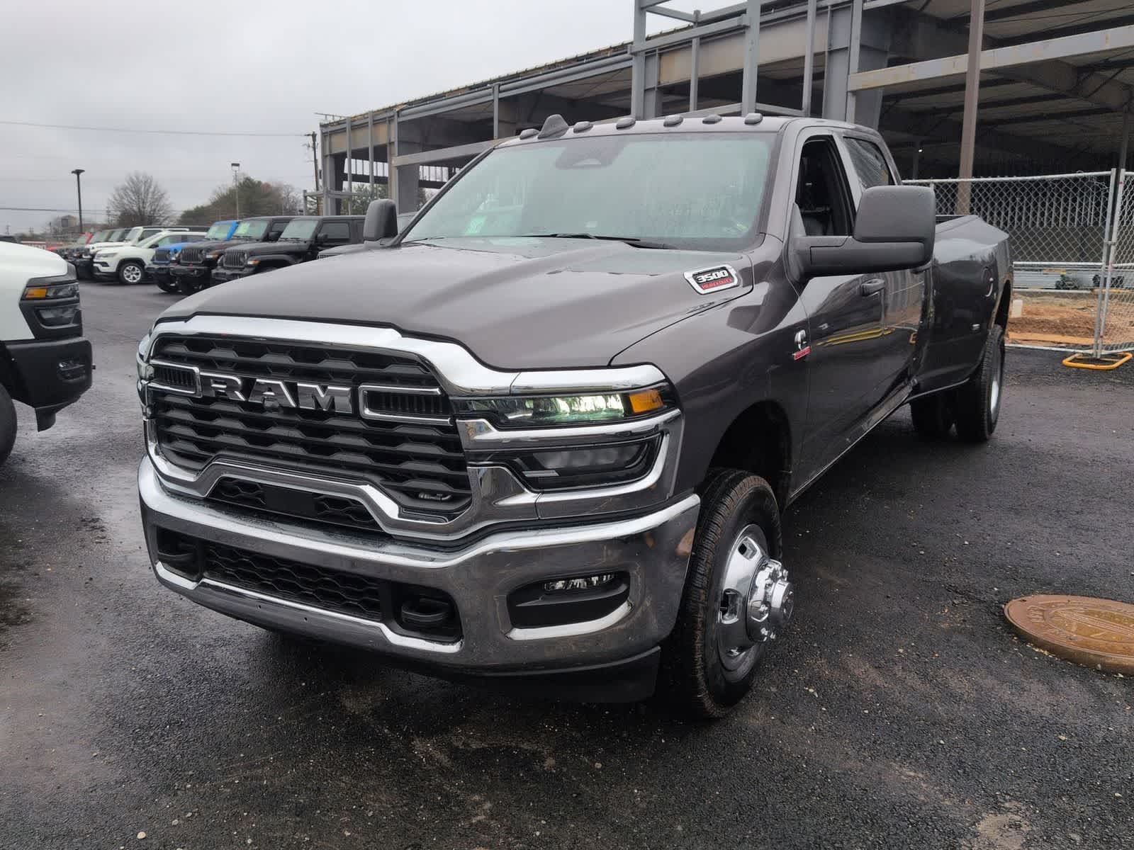 2026 RAM 3500 RAM 3500 TRADESMAN CREW CAB 4X4 8' BOX