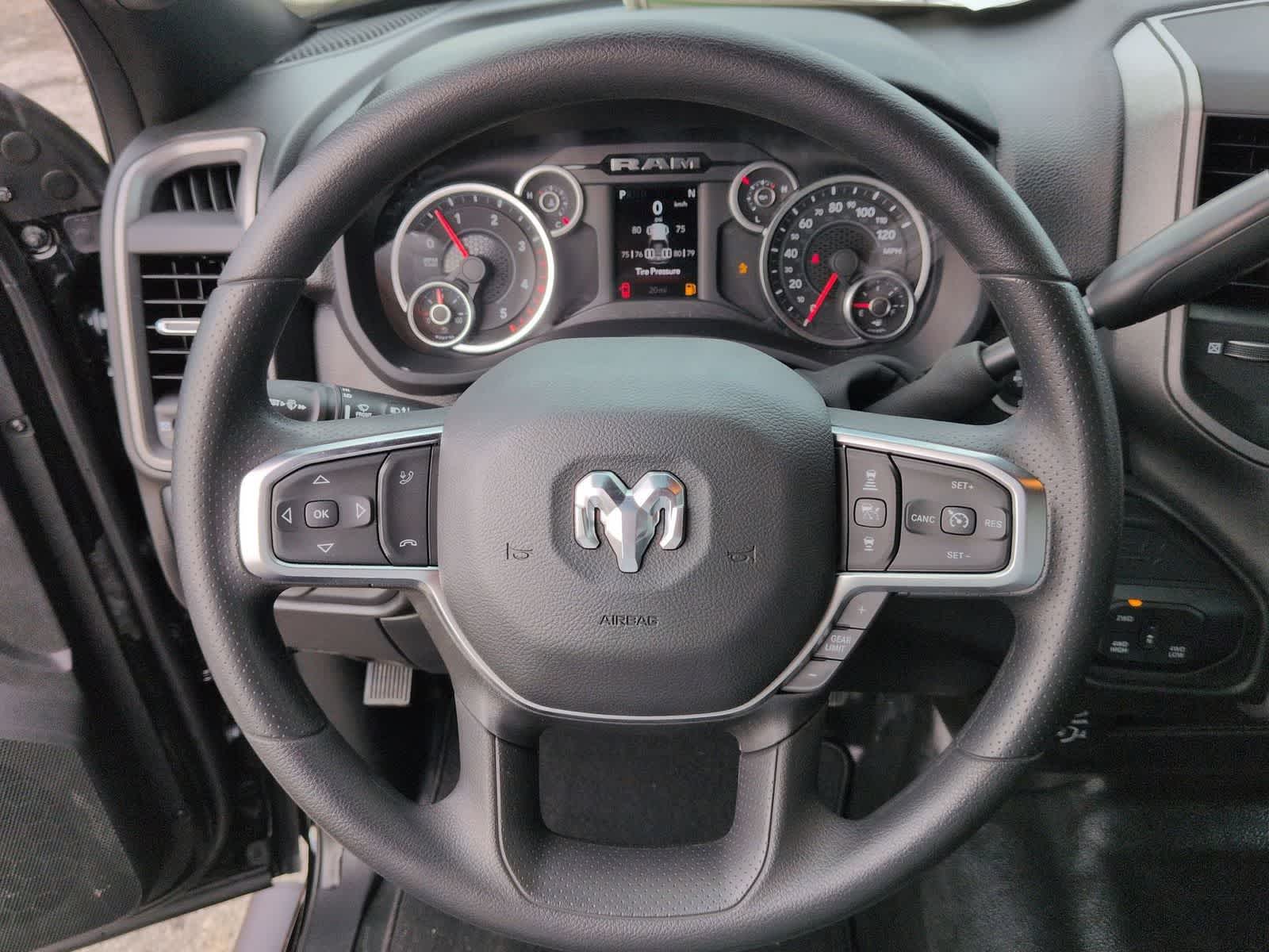 2026 RAM 3500 RAM 3500 TRADESMAN CREW CAB 4X4 8' BOX