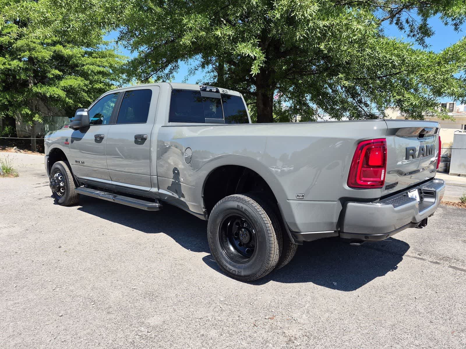 2026 RAM 3500 RAM 3500 BIG HORN CREW CAB 4X4 8' BOX
