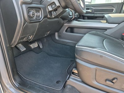2026 RAM 3500 RAM 3500 LARAMIE CREW CAB 4X4 8' BOX