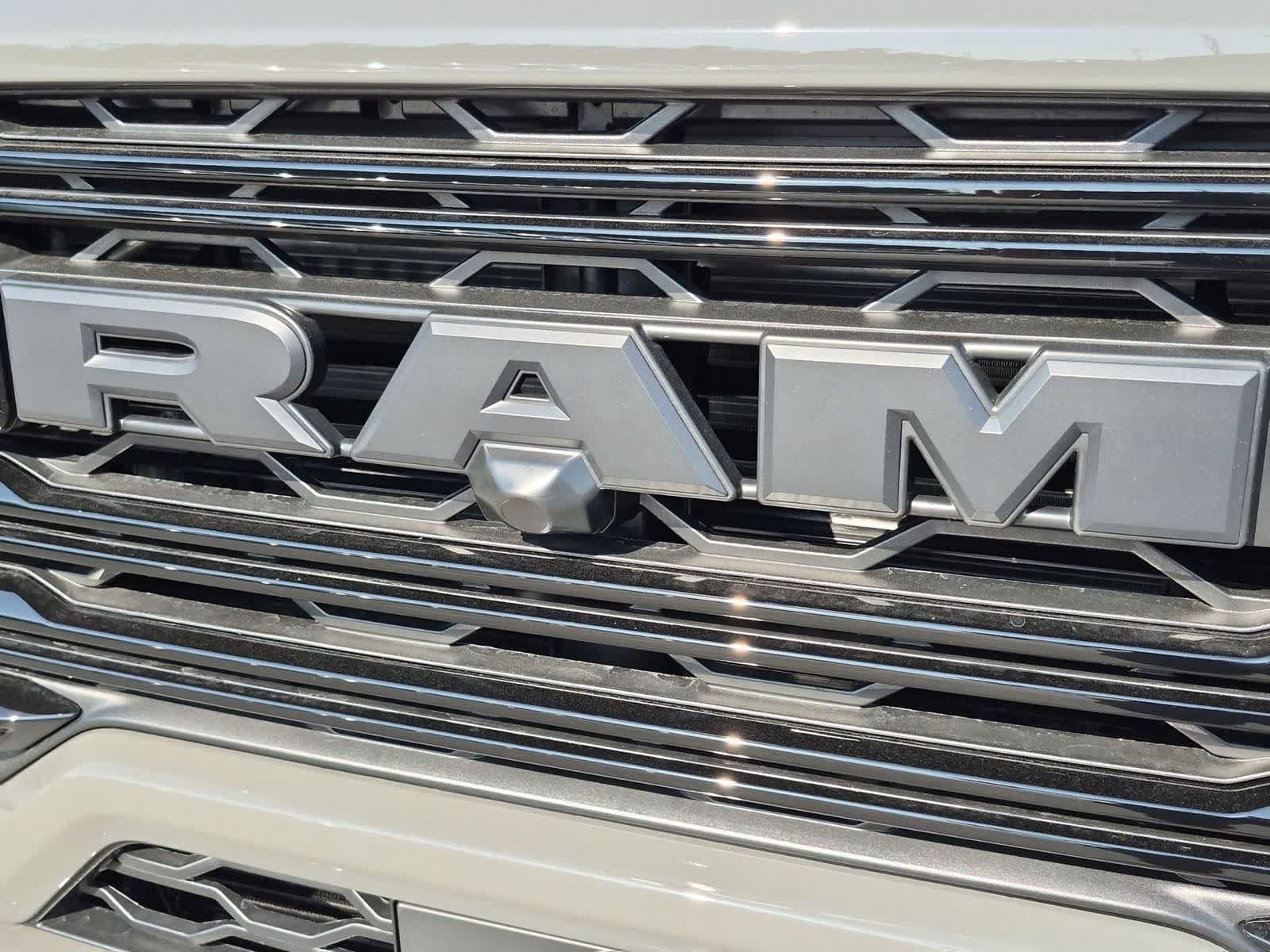 2026 RAM 3500 RAM 3500 LARAMIE CREW CAB 4X4 8' BOX
