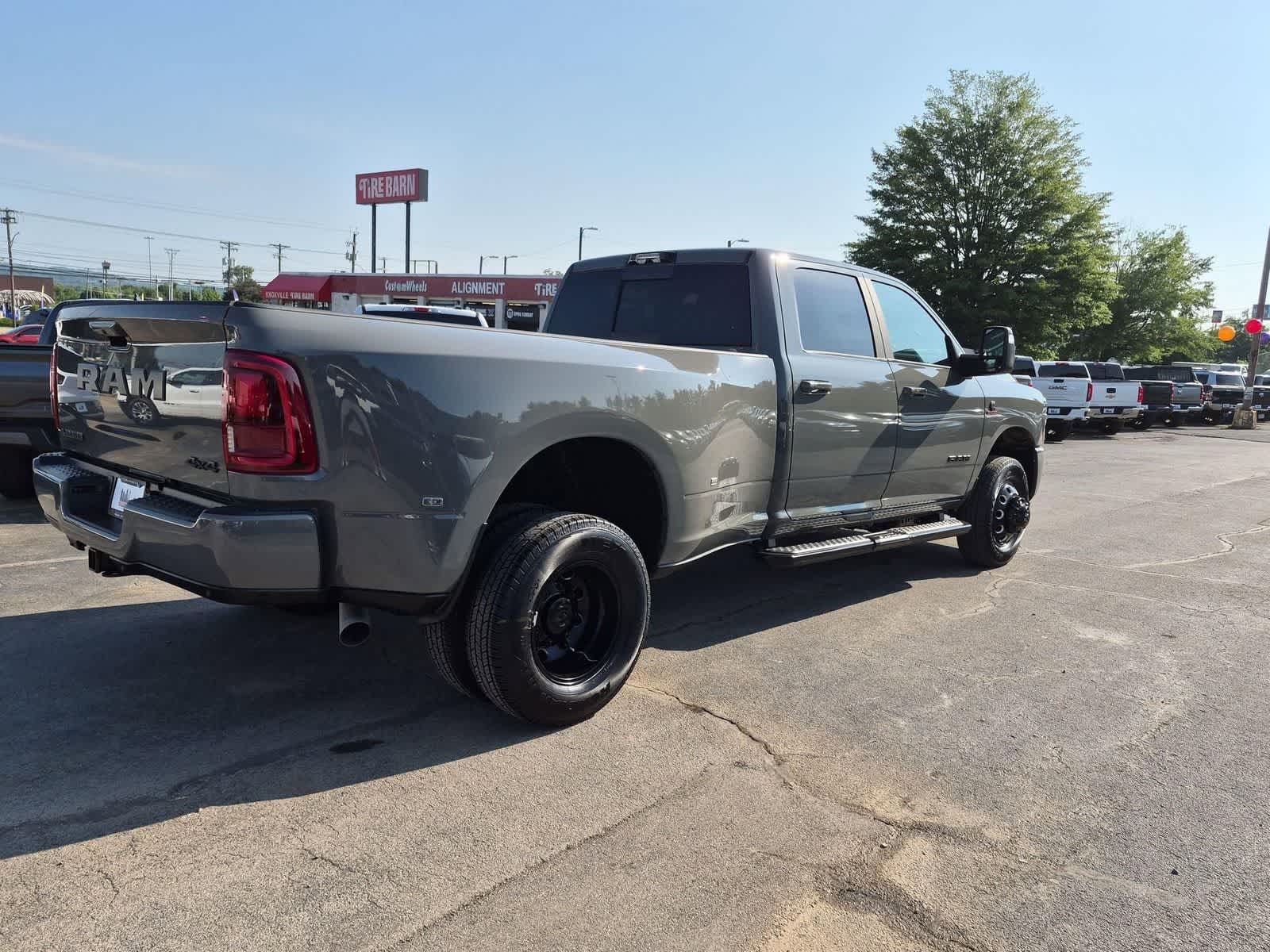 2026 RAM 3500 RAM 3500 LARAMIE CREW CAB 4X4 8' BOX