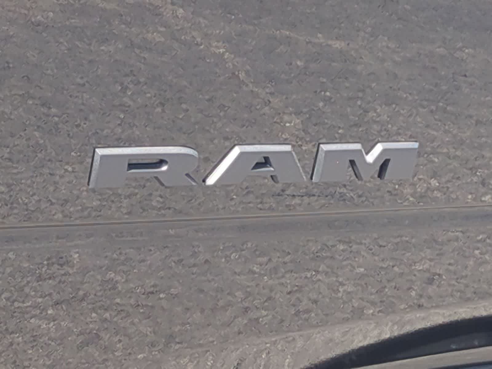 2026 RAM 3500 RAM 3500 LARAMIE CREW CAB 4X4 8' BOX