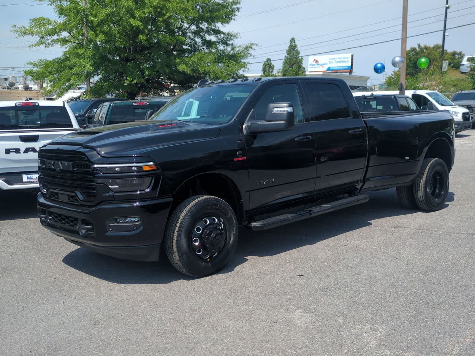 2026 RAM 3500 RAM 3500 LARAMIE CREW CAB 4X4 8' BOX