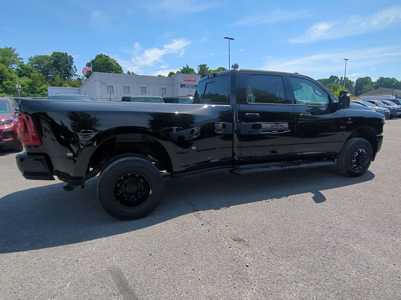 2026 RAM 3500 RAM 3500 LARAMIE CREW CAB 4X4 8' BOX