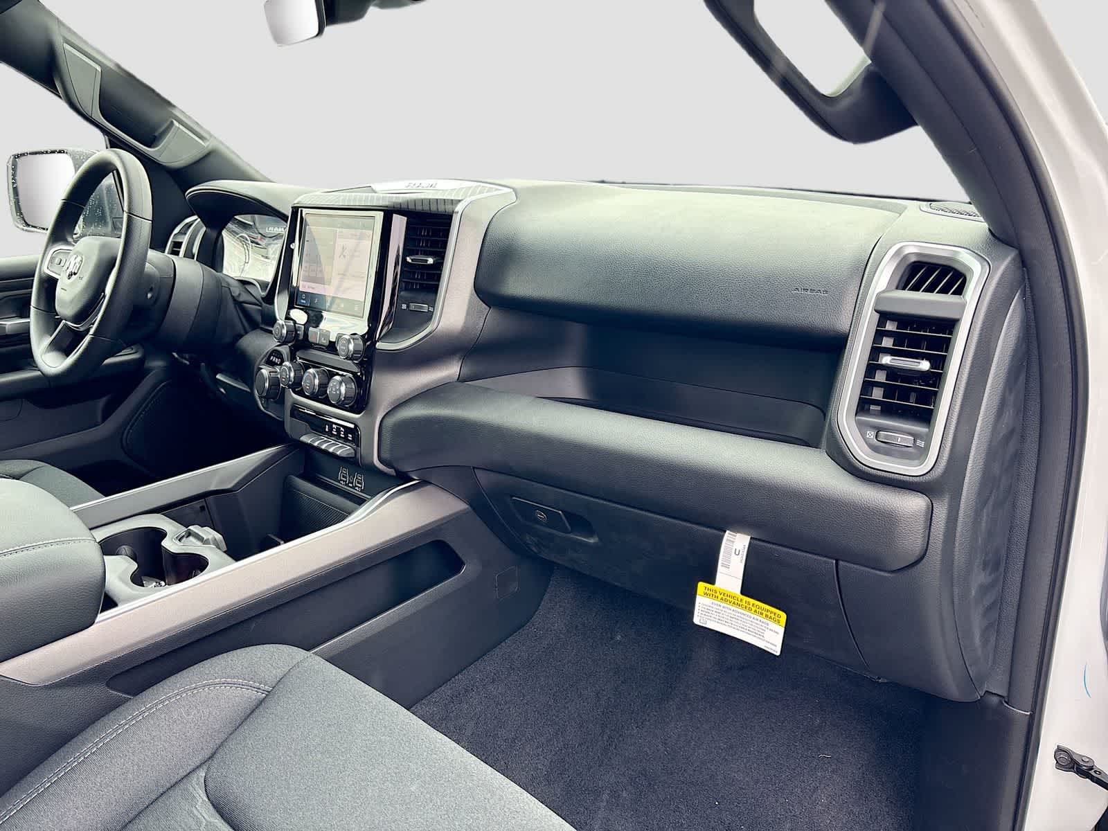 2026 RAM 1500 RAM 1500 EXPRESS CREW CAB 4X4 5'7' BOX