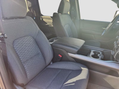 2027 RAM 1500 RAM 1500 EXPRESS CREW CAB 4X4 5'7' BOX