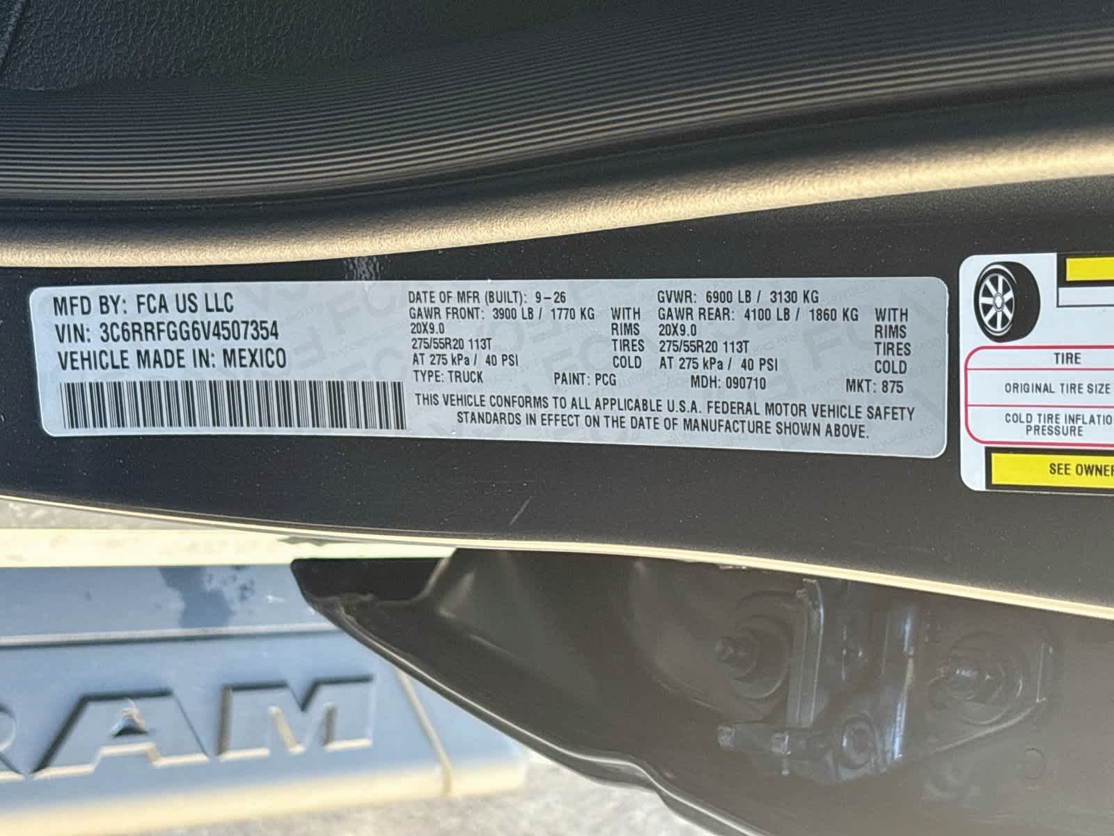 2027 RAM 1500 RAM 1500 EXPRESS CREW CAB 4X4 5'7' BOX
