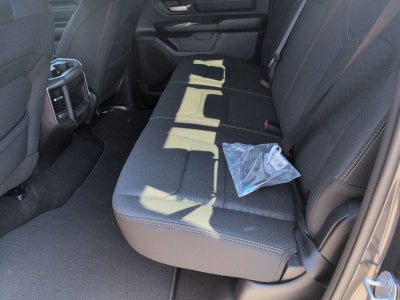 2026 RAM 1500 RAM 1500 EXPRESS CREW CAB 4X4 5'7' BOX