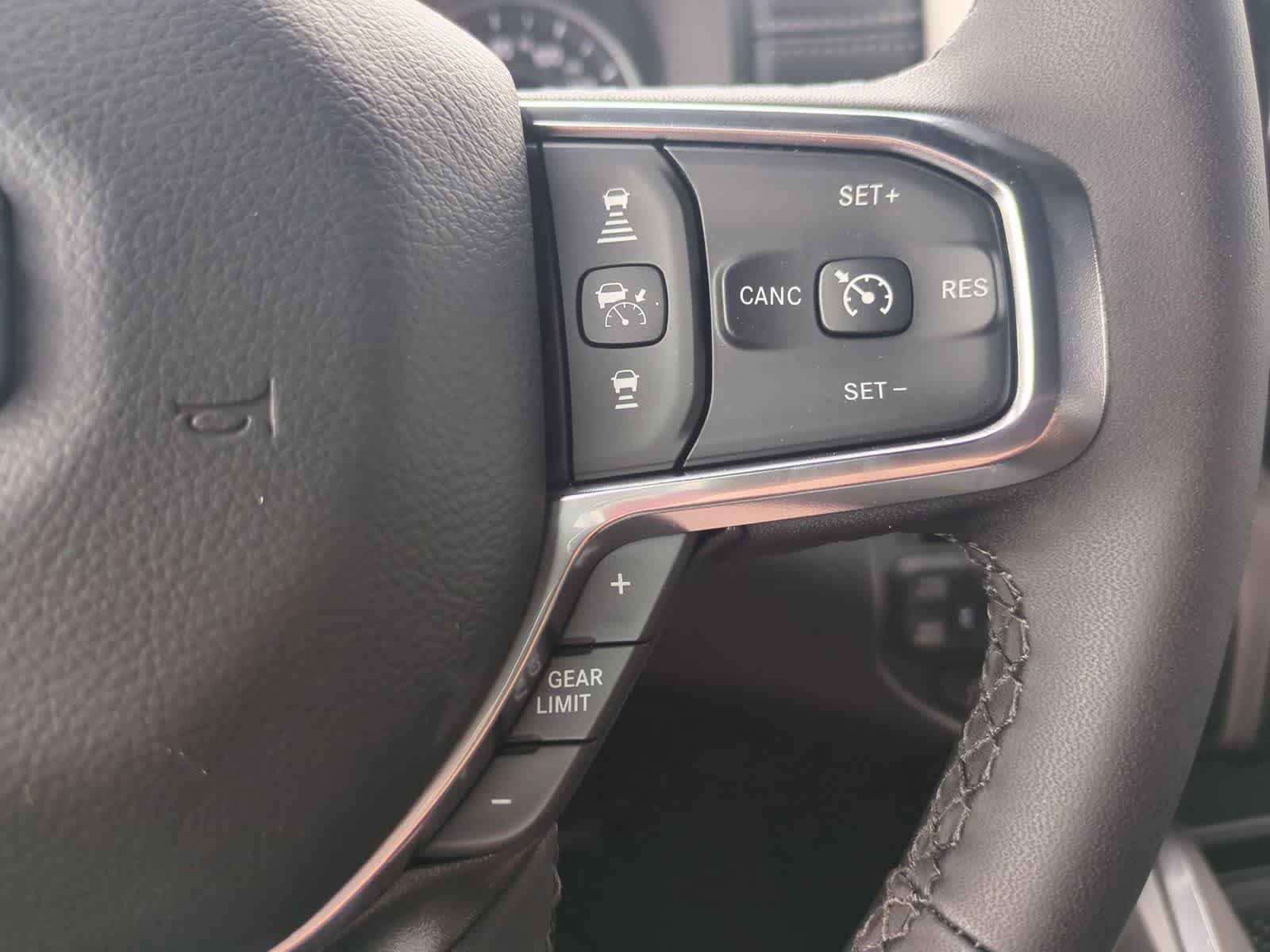 2026 RAM 1500 RAM 1500 LARAMIE CREW CAB 4X4 5'7' BOX