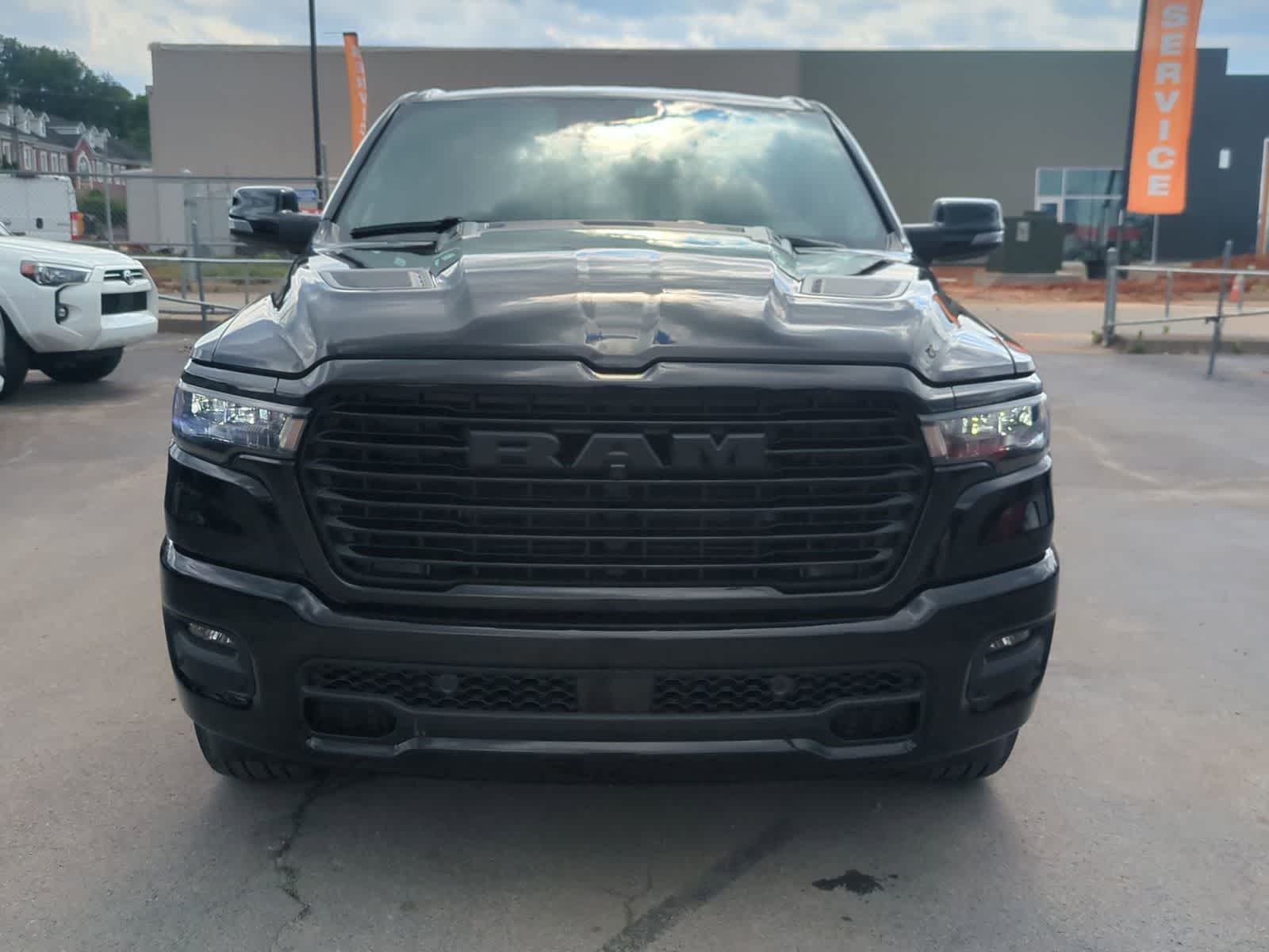 2026 RAM 1500 RAM 1500 LARAMIE CREW CAB 4X4 5'7' BOX