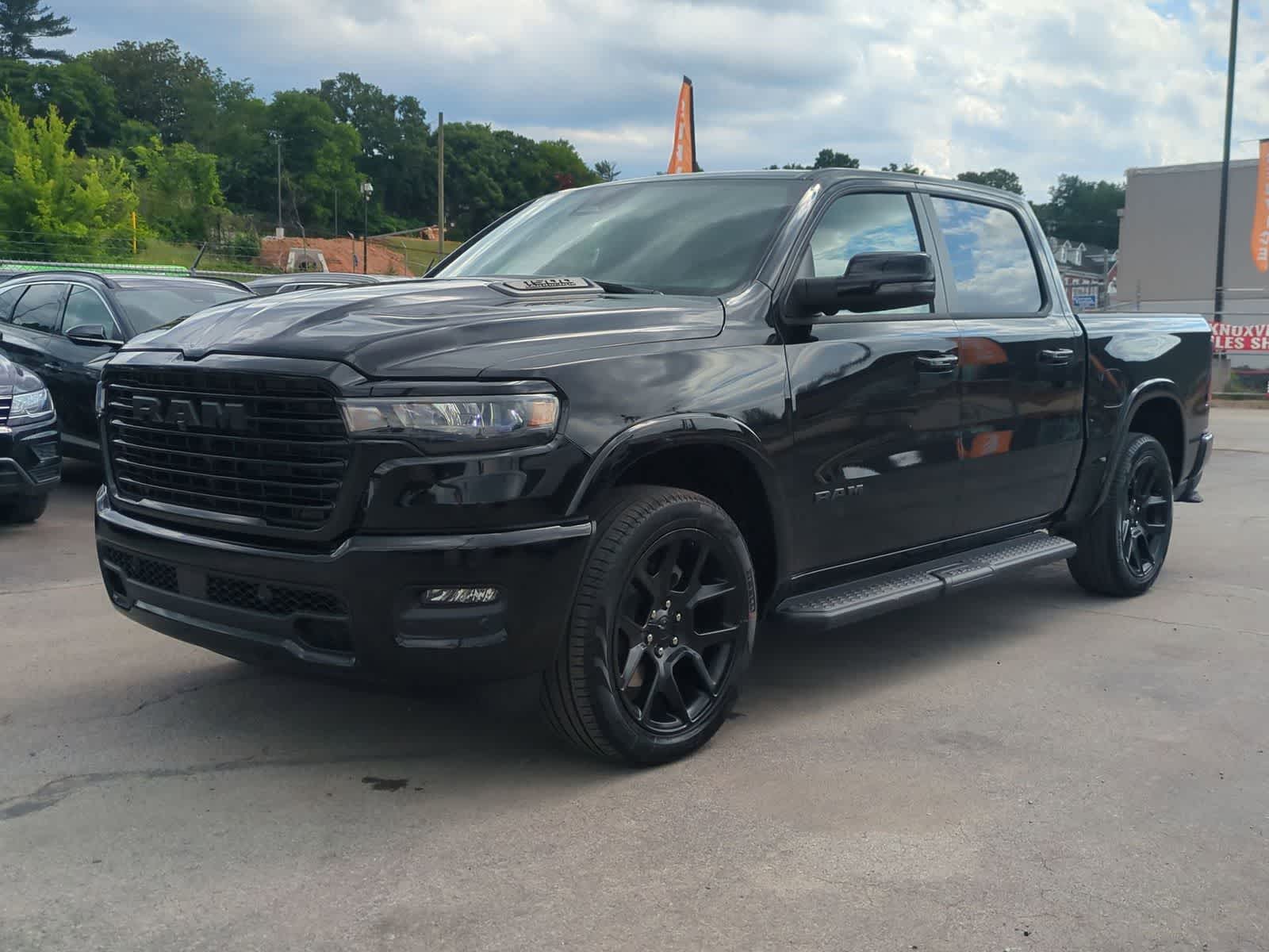2026 RAM 1500 RAM 1500 LARAMIE CREW CAB 4X4 5'7' BOX