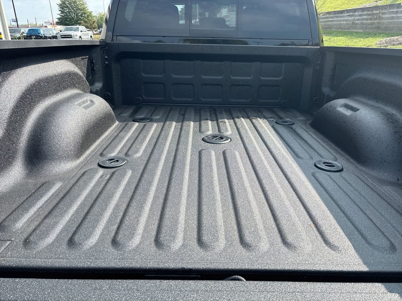 2027 RAM 2500 RAM 2500 BLACK EXPRESS CREW CAB 4X4 6'4' BOX