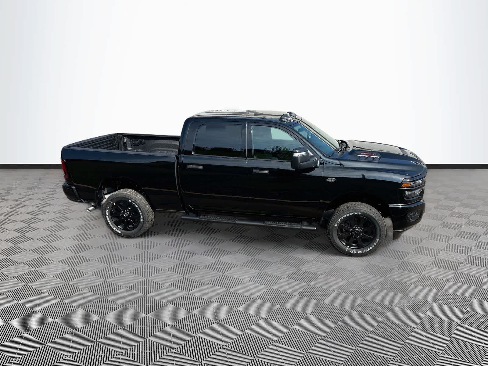 2027 RAM 2500 RAM 2500 BLACK EXPRESS CREW CAB 4X4 6'4' BOX