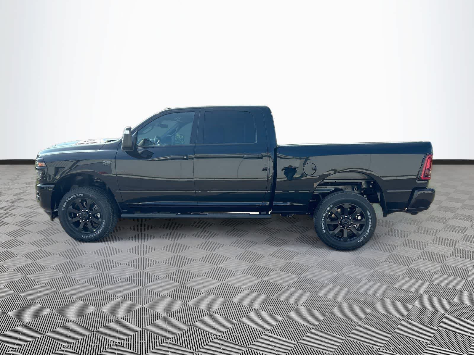 2027 RAM 2500 RAM 2500 BLACK EXPRESS CREW CAB 4X4 6'4' BOX