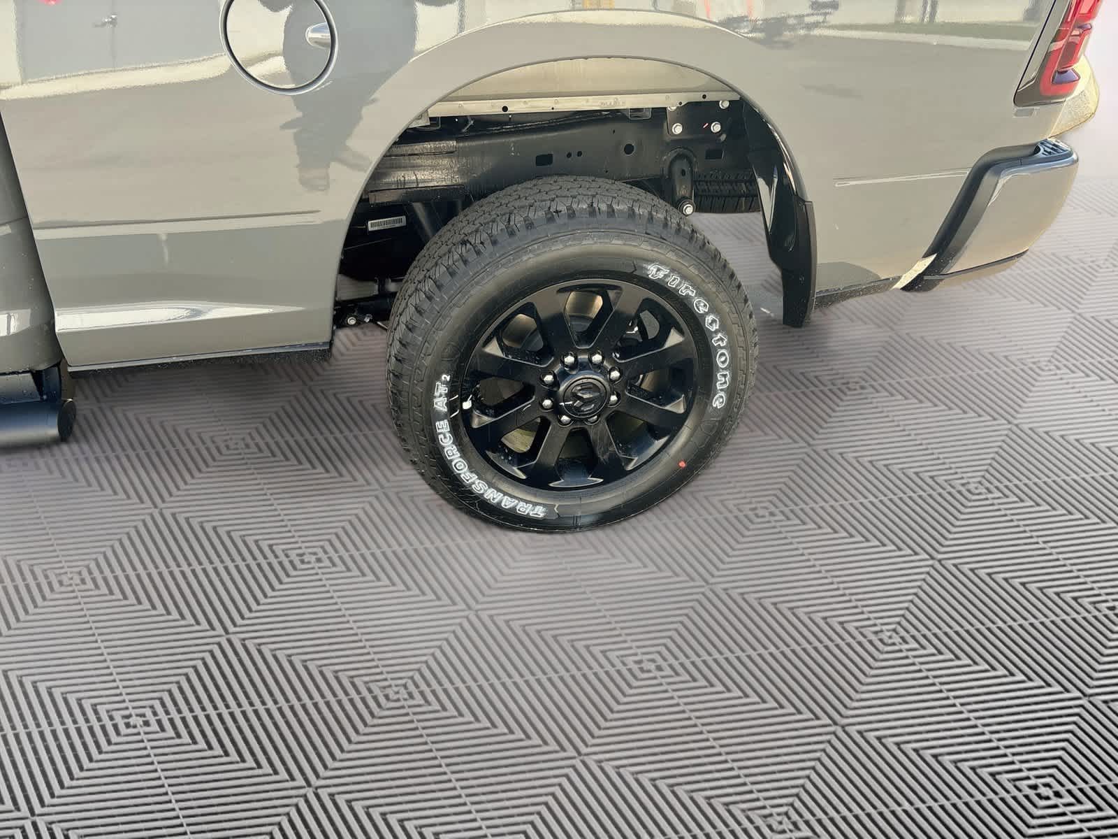 2027 RAM 2500 RAM 2500 BLACK EXPRESS CREW CAB 4X4 6'4' BOX